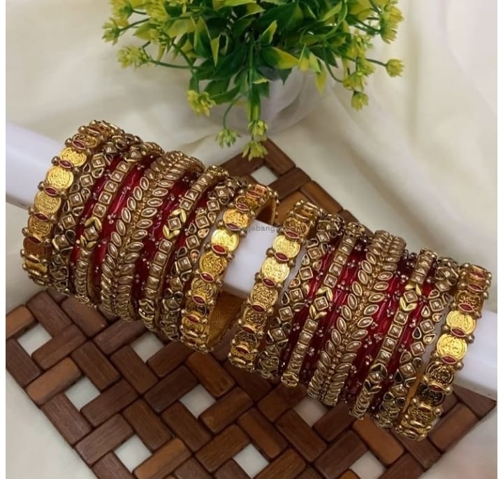 MAROON BANGALES